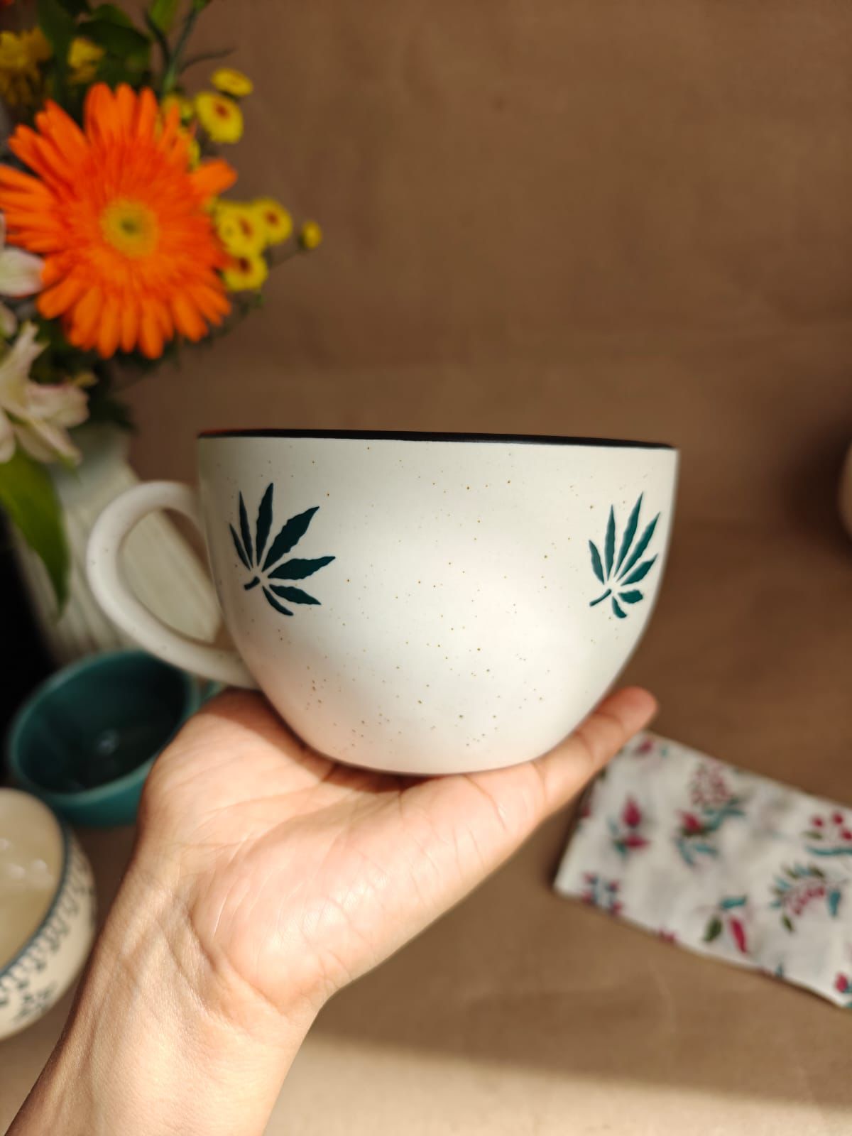 Leafy soup cup