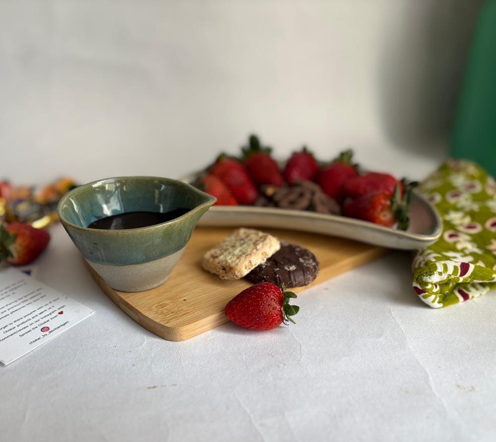 Moon Platter with Sauce Pourer - Snowy